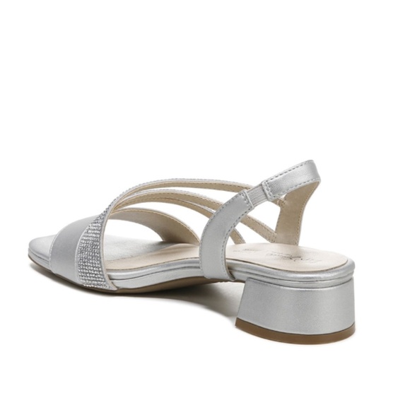 LifeStride Women's Joy Strappy Dress Sandal (WIDE) - Picture 5 of 5